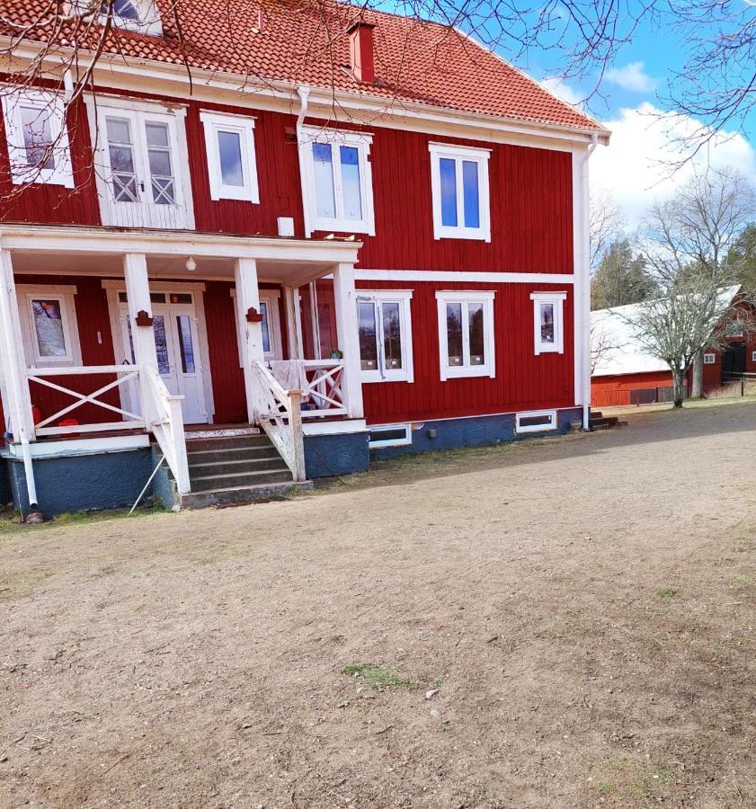 Hasslebogarden Vandrarhem Mariannelund Esterno foto